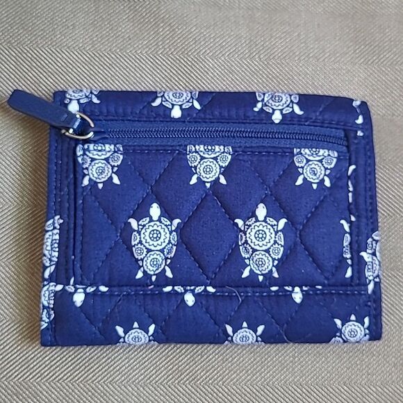 Vera Bradley Sea Turtle Euro Wallet NWT - Picture 2 of 5